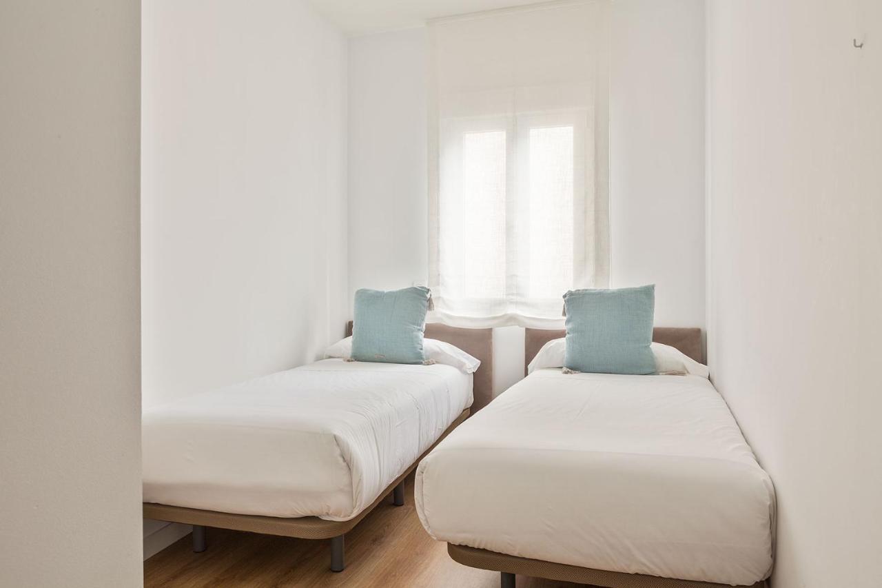 กานาอัน บูทิก อพาร์ตเมนต์ มาดริด Apartment ภายนอก รูปภาพ